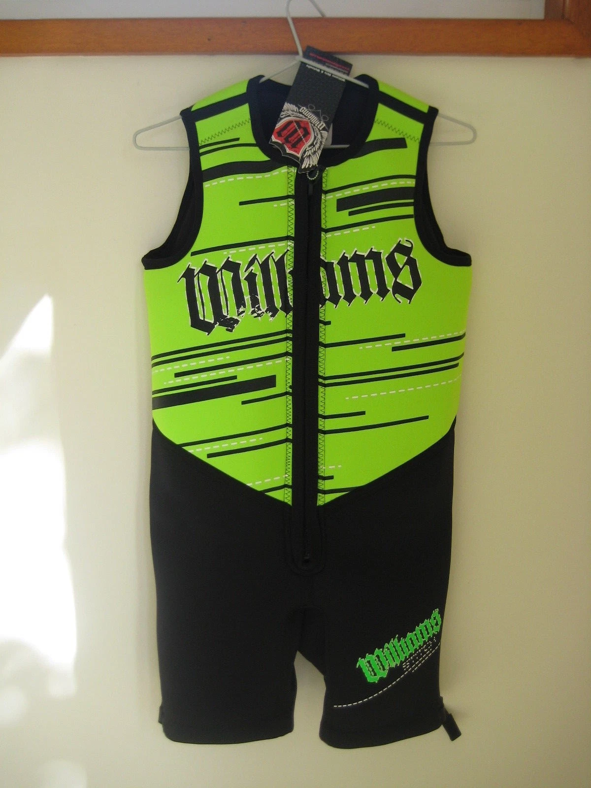 WILLIAMS YOUTH BUOYANCY WET SUIT