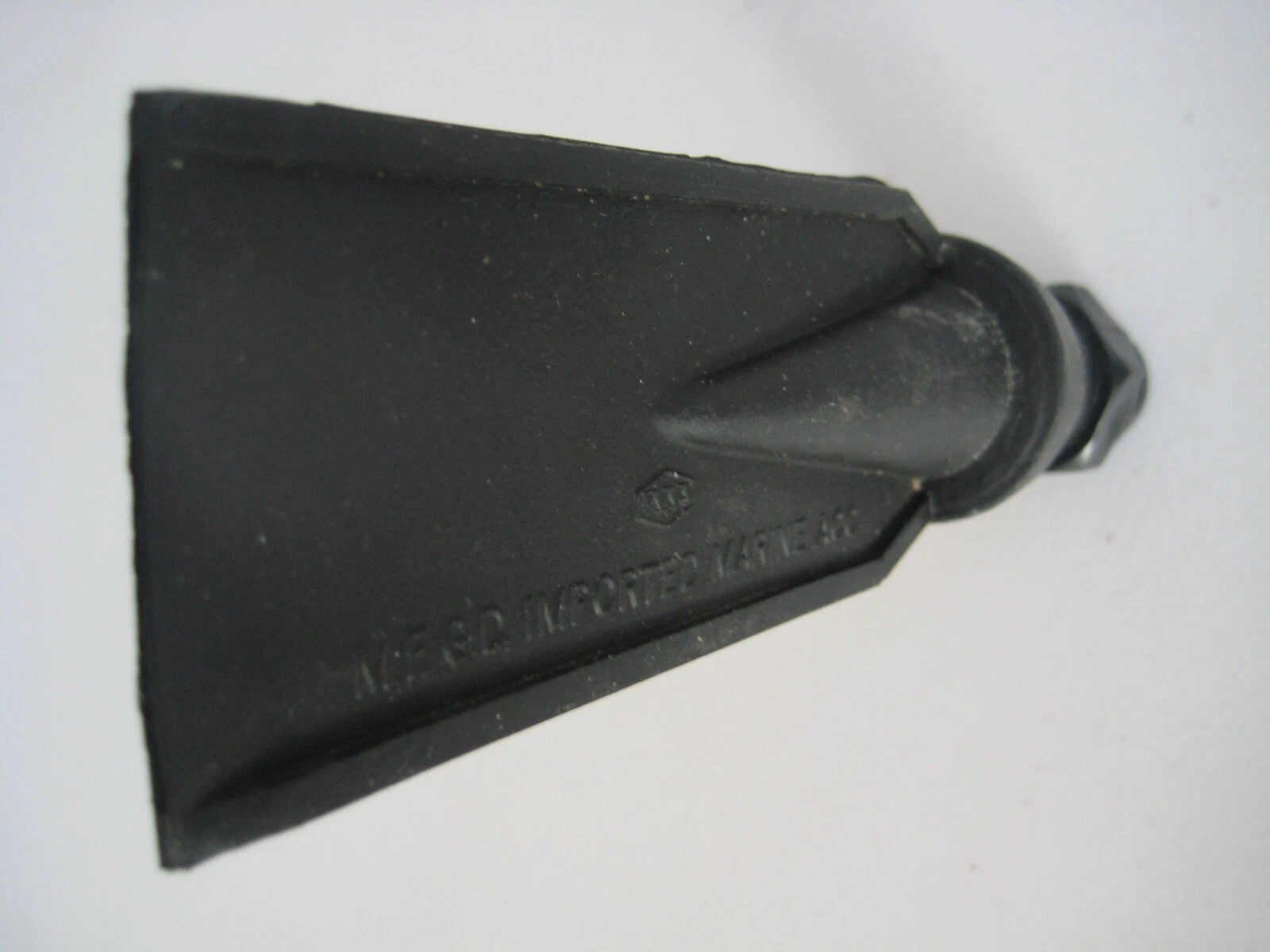 INBOARD & OUTBOARD SELF BAILER