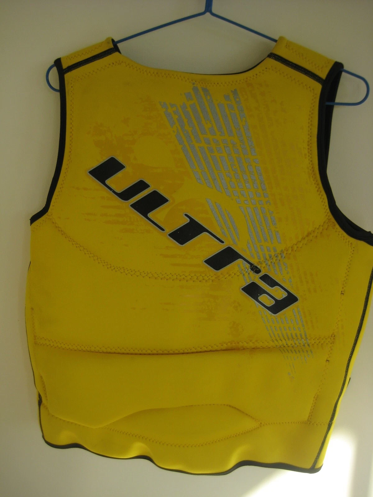 ULTRA BUOYANCY VEST L50 BOATING SKIING JET SKI SAILING FISHING CANOE - Image 3