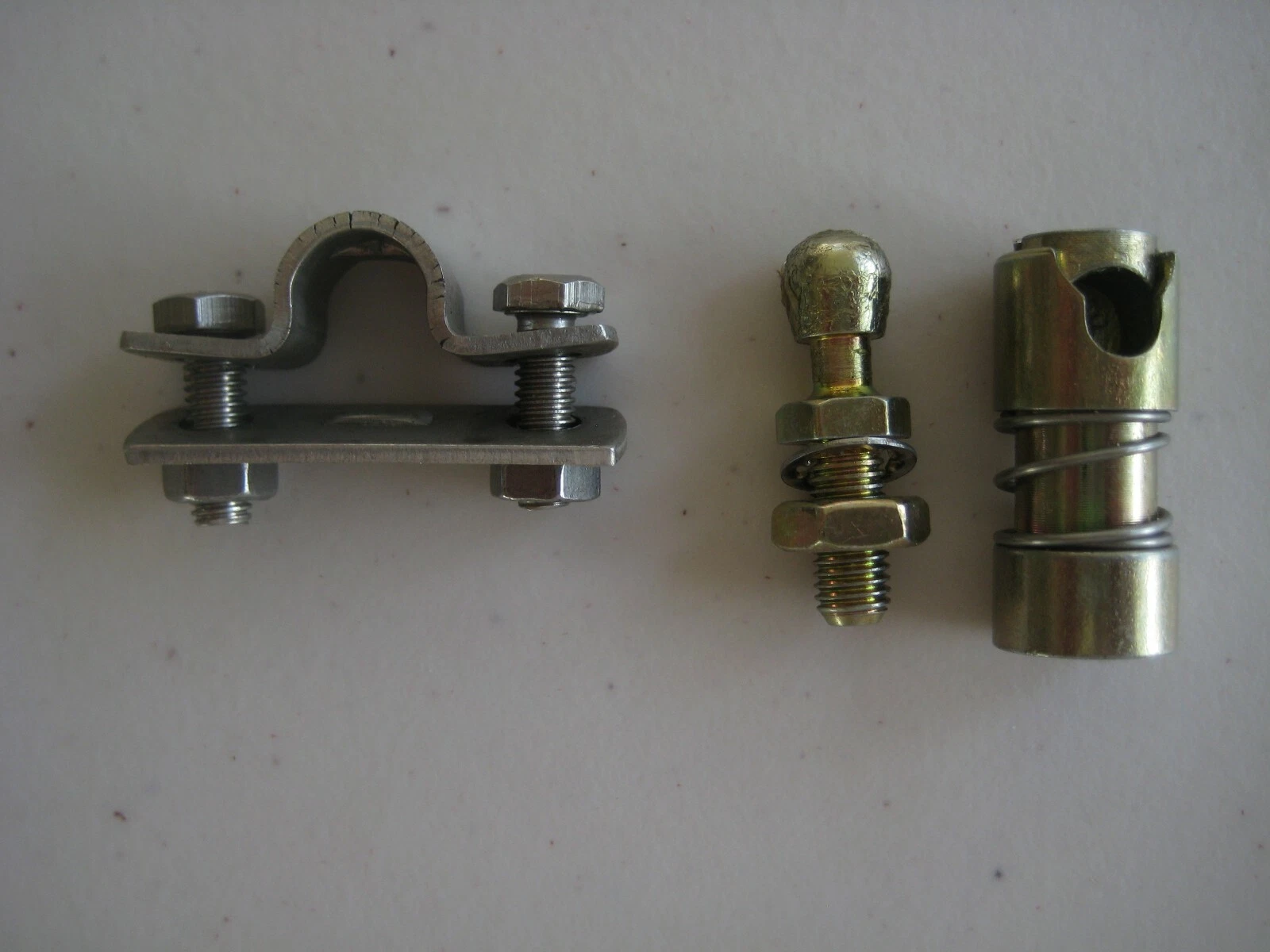 CONTROL CABLE BALL JOINT & CLAMP SUIT 33C CONTROL CABLES - Image 2